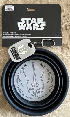 Disney Parks Star Wars Padawan Pet Academy 7,75 x 3 Cuenco Portátil de Silicona para Mascotas Foto 1 de 4