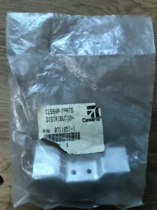 Cessna Bracket Assy, Striker Plate 0711651-1, NOS - Picture 1 of 3