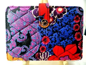 PORTAFOGLIO DA VIAGGIO Vera Bradley's con motivo FIESTA FLOREALE, borsa, nuovo con etichette - Foto 1 di 12