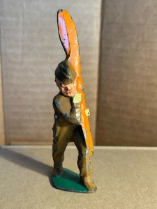 Manoil 86 Branded LeadToy Soldier Aviator/Mechanic with Propellor - Picture 1 of 5