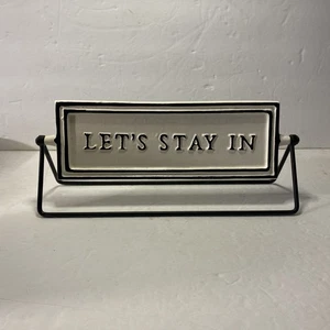 Hearth & Hand Magnolia Reversible Table Top Sign LET’S STAY IN/LET’S GO OUT - Bild 1 von 5