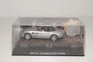 B5 1:43 UNIVERSAL HOBBIES JAMES BOND 007 BMW Z8 THE WORLD IS NOT ENOUGH MIB - Picture 1 of 6