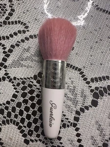 Guerlain The Météorites Powder Brush Round Full Silky Goat Hair Comfort NEW - Picture 1 of 2