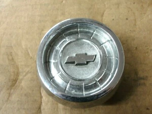 Survivor 1962-64 Chevy II Nova Horn Button Used Original Cast # 3791467 - Picture 1 of 2