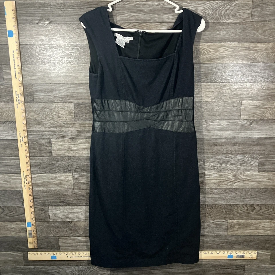 Maggy London Faux Leather Mini Dress Size 8 Foto 1 de 4