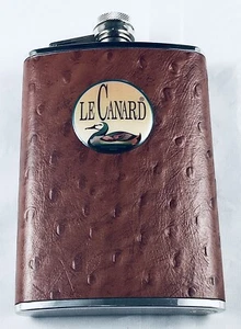 LE CANARD MEDALLION TEXTURED LEATHER & METAL HIP FLASK 8 OZ CLASSIC STYLE - Picture 1 of 5