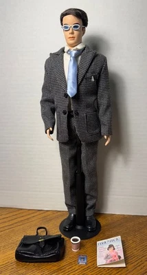 适用于芭比娃娃:2002 年 Ken Silkstone Fashion Insider #56706 - 套装完整 — 第 1/4 张图片