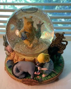 Vintage SG-Pooh 75th BDay Turning Musical Glitzer Globus Disney Neu - Bild 1 von 13