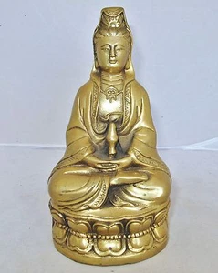 Antike chinesische Messing sitzende KWAN-YIN auf Lotusblüte mit Vase (6,8" hoch) - Bild 1 von 12