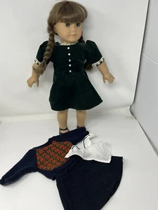 Muñeca Molly McIntire American Girl en traje clásico Meet, vestido verde - Imagen 1 de 22