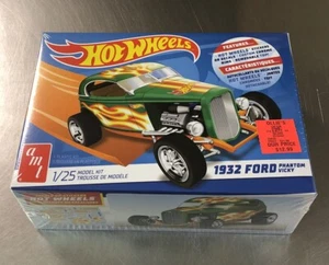 AMT 1932 FORD PHANTOM VICKY 1/25 SCALE MODEL-KIT AMT1313M/12 FREE SHIPPING - Picture 1 of 6