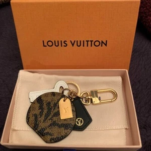 Louis Vuitton Bag Charm Key Ring CX2283 - Picture 1 of 2