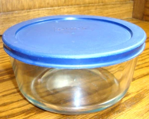 Pyrex Glass 1-Quart/ 950mL Storage Container w/Blue Lid~Made In USA 752 - Picture 1 of 3