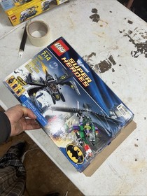 LEGO DC Comics Super Heroes: Batwing Battle Over Gotham City (6863) Open Box 6