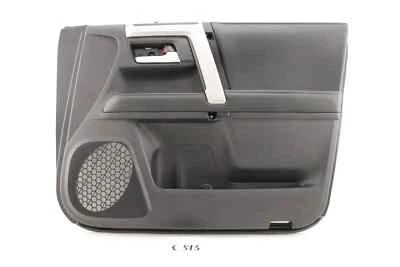 Panel de moldura de puerta delantero derecho Toyota OEM 4 corredores 2015-2018 4Runner TRD marca pequeña  Foto 1 de 4