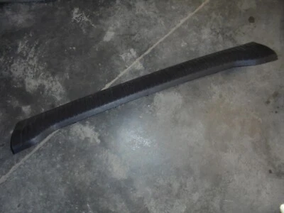 2003 Jeep Liberty Sport 3.7L 3.7 Lift Gate Scuff Plate Door Seal Liftgate Trim - Изображение 1 из 2
