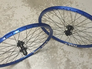 Ruedas de disco Halo Freedom (26") bujes Spin Doctor (opciones de eje) bicicleta de montaña NUEVO - Imagen 1 de 8