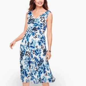 Talbots Size 18 Blue Floral Watercolor Blooms Pleated Fit & Flare Dress NEW!! - Picture 1 of 7