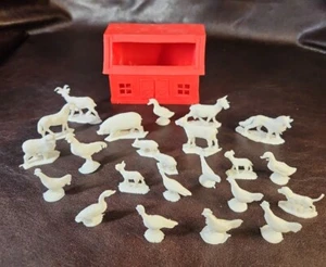 Vintage Auburn Rubber Co. Small Red Barn & 23 White Farm Animals, 1950’s - Picture 1 of 6