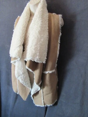 Retro 70's Hippie Style Boho Tan Faux Suede Fur Trim Slouchy Open Front Vest S - Image 1 of 4