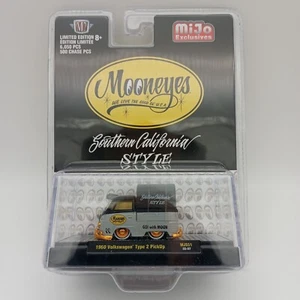 M2 Machines 1:64 Volkswagen VW T2 1960 CHASE Mooneyes Southern California Style - Bild 1 von 6