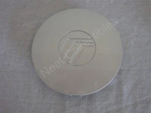 NOS OEM Mercury Tracer 14" Wheel Center Cap 1997 - 1998 Silver Metallic - Picture 1 of 3