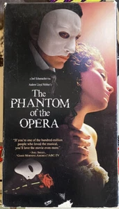 2004 Phantom Of The Opera VHS Late Release 2005 HTF Gerard Butler Blockbuster - Picture 1 of 9