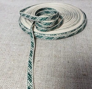 Band, Volksband mit lettischen ethnographischen Usins beige mit grün - Bild 1 von 3