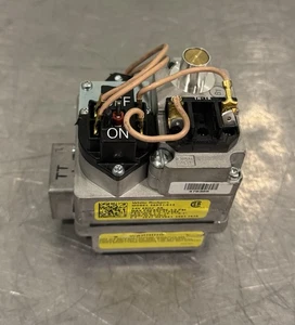 White Rodgers 36D27-914 Gas Valve 24V Pentair 476388 NEW! FREE SHIPPING! - Picture 1 of 7