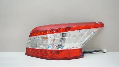 Nissan Sentra 2013-2015 luz trasera derecha lado del pasajero exterior OEM Foto 1 de 4