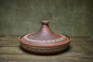 Olla de cerámica tagine para cocinar, tajine marroquí hecha a mano - decoración rústica de cocina - Imagen 1 de 7