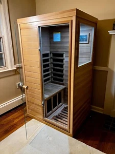 1-Person Infrared Sauna – 1050W Infrared, Speakers, LED Light READ DESCRIPTION - Picture 1 of 5