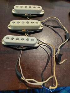 Fender Custom Shop Early 90s Stratocaster Pu Set Bakelite Covers - Picture 1 of 13