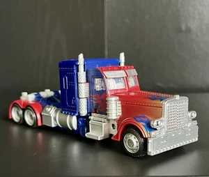 Transformers Dark Of The Moon Optimus Prime Mechtech DOTM Walmart *INCOMPLETE* - Picture 1 of 16