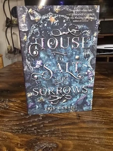 House Of Salt And Sorrows by Erin A Craig Signed Owlcrate 1st Ed w/ letter - Bild 1 von 5