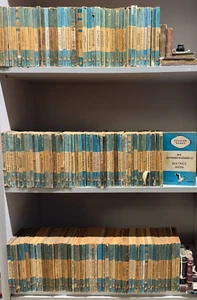 137 Blue Penguin Pelican Vintage Books 1940s Ideal For Decoration Job Lot ID3788 - Imagen 1 de 7