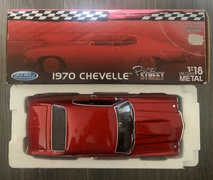 Welly 2537W 1970 Chevelle Pro Street Limited Edition 1:18 Diecast Metal Car  - Picture 1 of 11