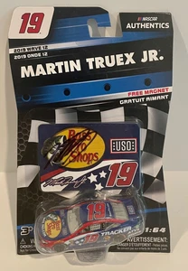 2019 Martin Truex Jr Bass Pro Shops NASCAR Signed Auto 1/64 Diecast Car W/ COA 2 - Picture 1 of 2