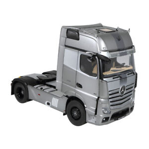 NZG Mercedes Benz Actros Edition 3 1077/55 1:18 scale model