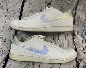 Nike Basic Leather Casual Women’s Size 9.5 White Pink Sparkle Swoosh Shoes 2016 - Picture 1 of 7