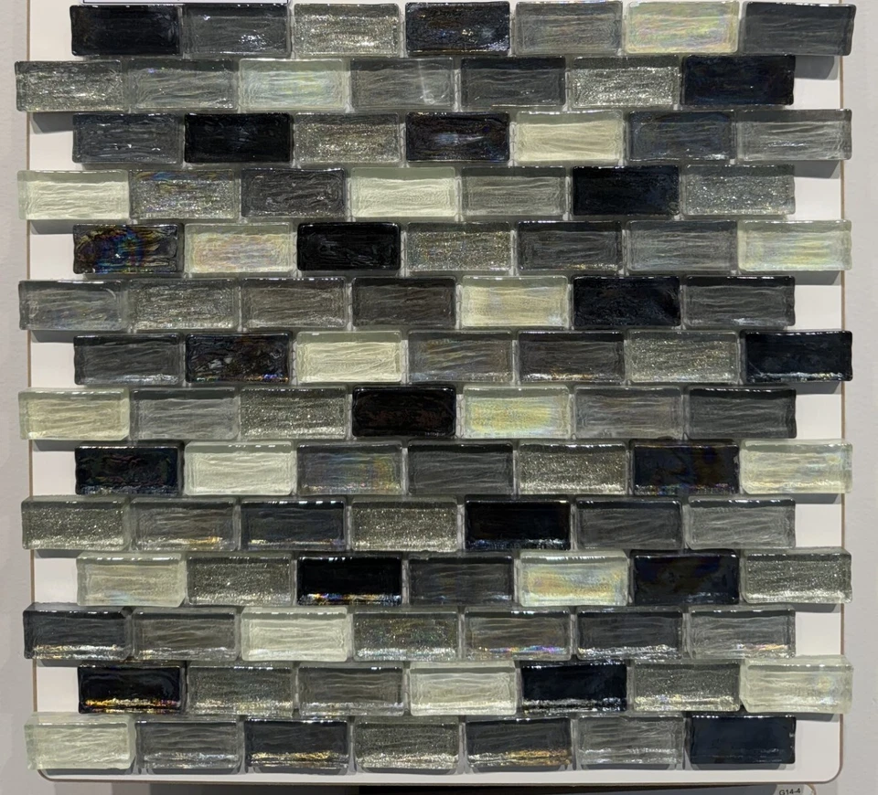 LM-1341 1X2 Mosaico Blanco para Fumar - 11 Hojas Foto 1 de 1