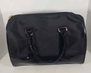 Neu Estee Lauder schwarz Wochenende Reisetasche Tragetasche Seesack 20x13x9 neu mit Etikett - Bild 1 von 4
