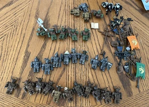 Lot of 24 Mini Figures Mega Bloks Krystal Wars Knights Orcs w/ Weapons - Picture 1 of 5