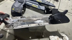 Minn Kota Terrova Base / plastics  / Shaft Release - Picture 1 of 7