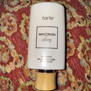 TARTE Amazonian Clay Tinted Serum 1.69oz / 50 mL 47N Tan Deep Neutral - Picture 1 of 2