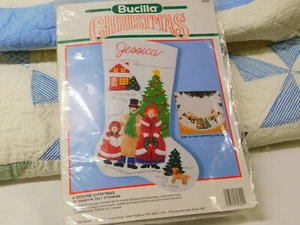 NEW Vintage 1990 BUCILLA Felt STOCKING KIT Applique 82824 DICKENS CHRISTMAS - Picture 1 of 4