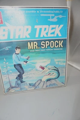 1968 AMT STAR TREK MR SPOCK MODEL KIT  #S956 open box Complete - Image 1 of 4