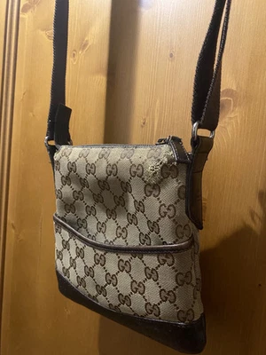 Borsello Gucci vintage GG Canvas 147671 / 214397 – Originale Made in Italy💯🇮🇹 - Immagine 1 di 4