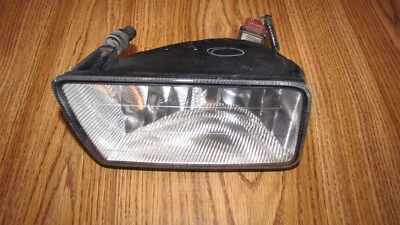 2006-2010 MERCURY MOUNTAINEER FOG LIGHT RH OEM PASSENGER - Image 1 of 4