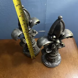 2 Fleur De Lis Wood Decor/ Tie Backs - Picture 1 of 3